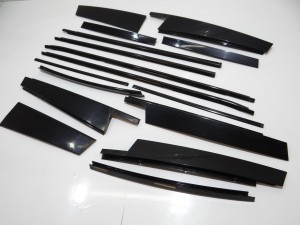 BMW X3 E83 LISTWY DRZWI SHADOW LINE KOMPLET