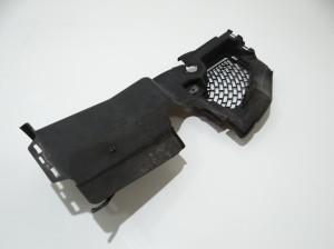 BMW E60 KANAŁ POWIETRZA LEWY PRZÓD 7050649 (4647754)