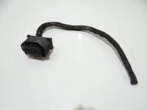KOSTKA WTYCZKA LAMPY BMW E60 E61 LCI PRZÓD H7 (4822662)