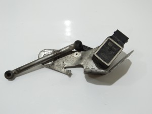 CZUJNIK POZIOMOWANIA ŚWIATEŁ BMW E60 E61 6778809 (4822618)