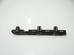 ŚLIZG MOCOWANIE PROGU PRAWE BMW F10 F11 OE 7184776