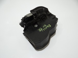 ZAMEK DRZWI PRAWY PRZÓD BMW E60 E61 EUROPA 7202146