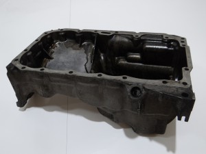 MISKA MISA OLEJOWA BMW E60 E61 N47D20A 2.0D OE 7803071 (20210627)