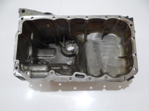 MISKA MISA OLEJOWA BMW E60 E61 N47D20A 2.0D OE 7803071 (20210700 )