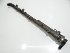 LISTWA WTRYSKOWA BMW E60 E61 E65 E70 306D3 3.0D OE 7795514 (4642141)