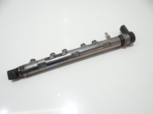 LISTWA WTRYSKOWA BMW X1 E84 N47D20C 7809127