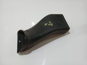 KANAŁ WLOT POWIETRZA PRAWY BMW E60 E61 M PAKIET 7896588 (4642341)