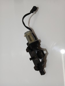 ZAMEK RYGIEL KLAPY BAGAŻNIKA BMW 5 E61 7129931 (4642347)
