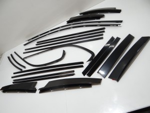 LISTWY DRZWI SHADOW LINE BMW E61 LIFT