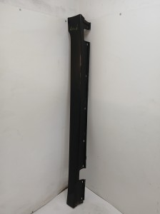 LISTWA PROGOWA PRAWA BMW E60 E61 SCHWARZ 2 668/9