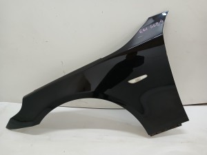 BŁOTNIK LEWY PRZEDNI BMW E60 E61 SCHWARZ 2 668/9