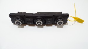 PANEL NAWIEWU KLIMATYZACJI BMW 5 E60 E61 OE  (4642416)