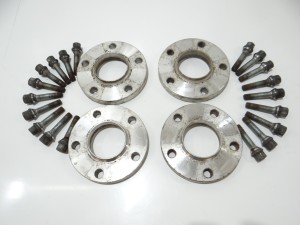 DYSTANSE BMW E60 E61 KOMPLET