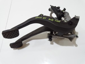 PEDAŁY PEDAŁ SPRZĘGŁA HAMULCA BMW E90 E91 OE EU 2283725 MANUAL