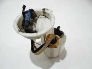 POMPA PALIWA BMW X1 F48 F45 B47C20A  7300483