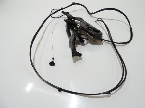ZAWIAS DACHU LEWY BMW E88 7174773