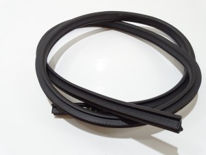 USZCZELKA DRZWI LEWA BMW E88