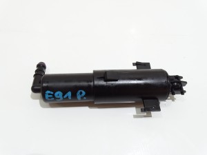 DYSZA SPRYSKIWACZ LAMPY PRAWY BMW E90 E91 OE