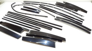 LISTWY DRZWI SHADOW LINE BMW E61 LIFT KOMPLET