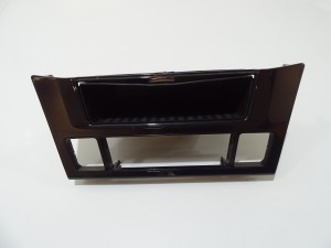 PANEL RAMKA SCHOWEK DESKI CZARNY BMW E60 E61 OE 9156028 (4817313)