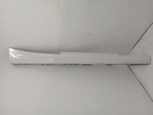 LISTWA PROGOWA PRAWA BMW F20 F21 M PAKIET 300