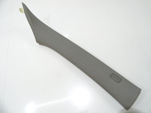 OSŁONA POSZYCIE SŁUPKA PRAWY PRZÓD BMW E60 E61 OE 7027086 (4817396) SZARE