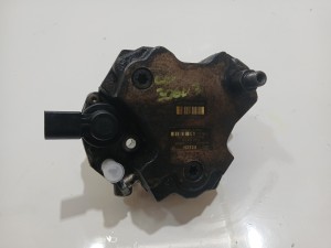 BMW E60 3.0 D 306D3 POMPA WTRYSKOWA 7798333