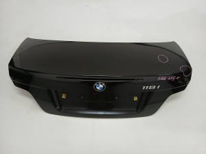KLAPA BAGAŻNIKA BMW E88 475