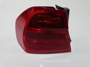 LAMPA LEWA TYLNA TYŁ BMW E90 6937457