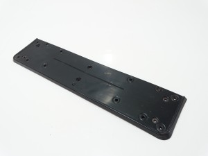 LISTWA POD TABLICĘ REJESTRACYJNĄ BMW E60 M PAKIET 7897181 (4817603)