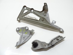 MOCOWANIE BŁOTNIKA LEWY PRZÓD BMW X1 F48 7329447 A83