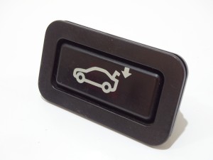 PRZYCISK OTWIERANIA KLAPY BAGAŻNIKA BMW E61 OE 8375580 (4817872)