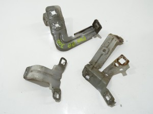 MOCOWANIE BŁOTNIKA PRAWY PRZÓD BMW F20 300 (24241679) KOMPLET