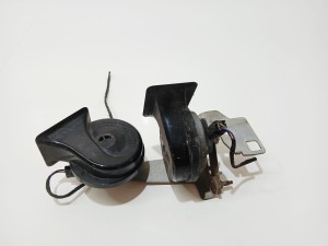 BMW 5 KLAKSONY KOMPLET E60 6935709